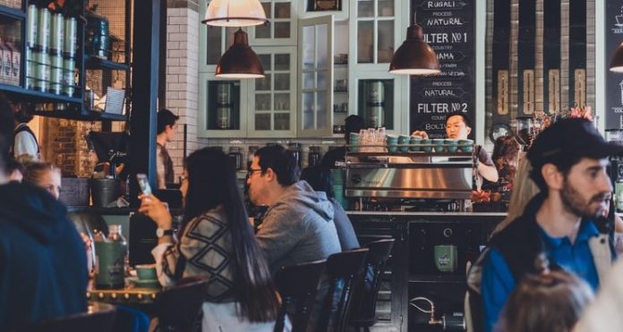 Real-Time sentiment analysis tool - Retail Industry