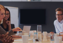 Plaid Financial Analytics – A Data-Driven Dashboard to generate insights