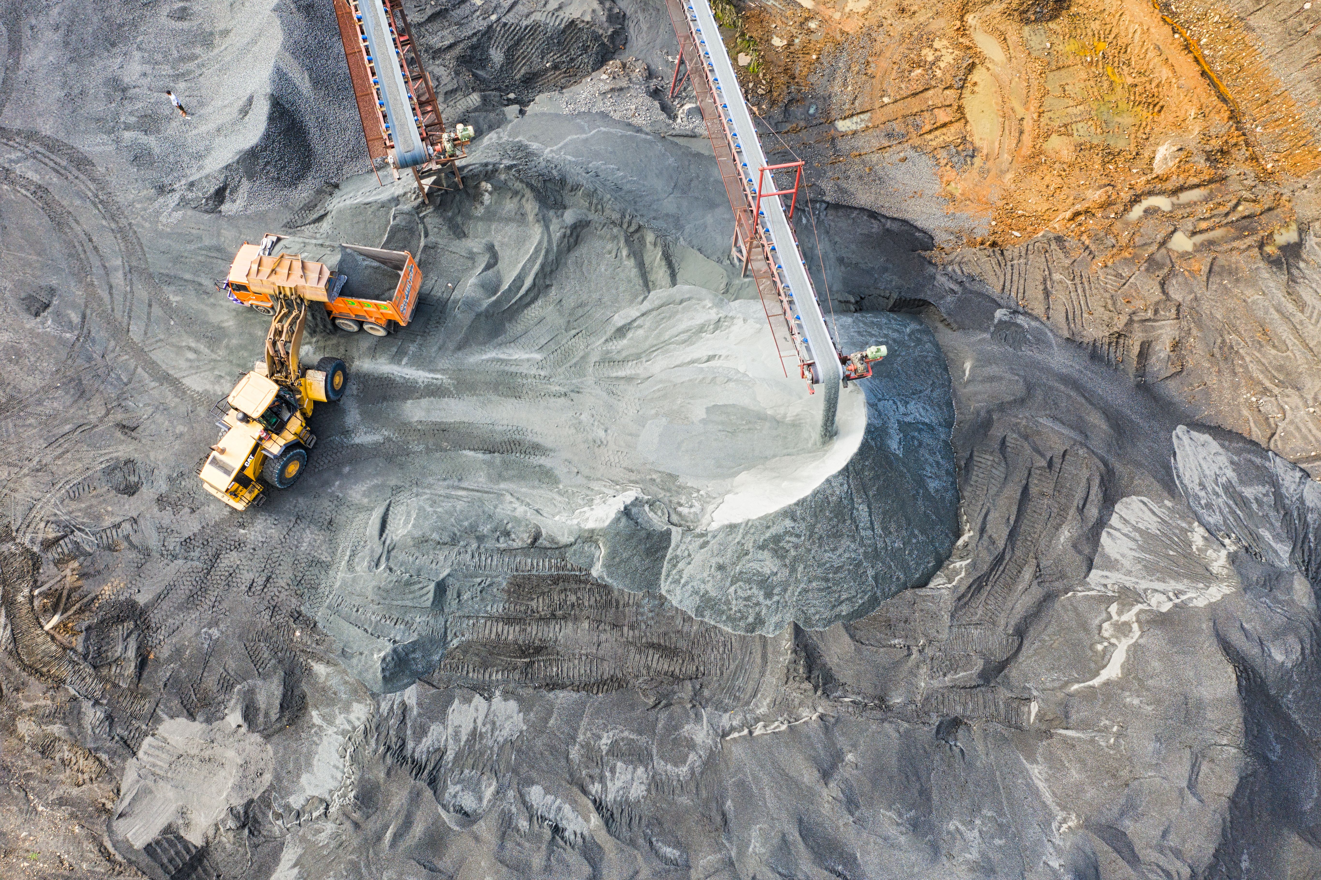 Complete List of Mining & Quarrying (Metals, Minerals, Coal, Oil & Gas) AI Tools & AI Software