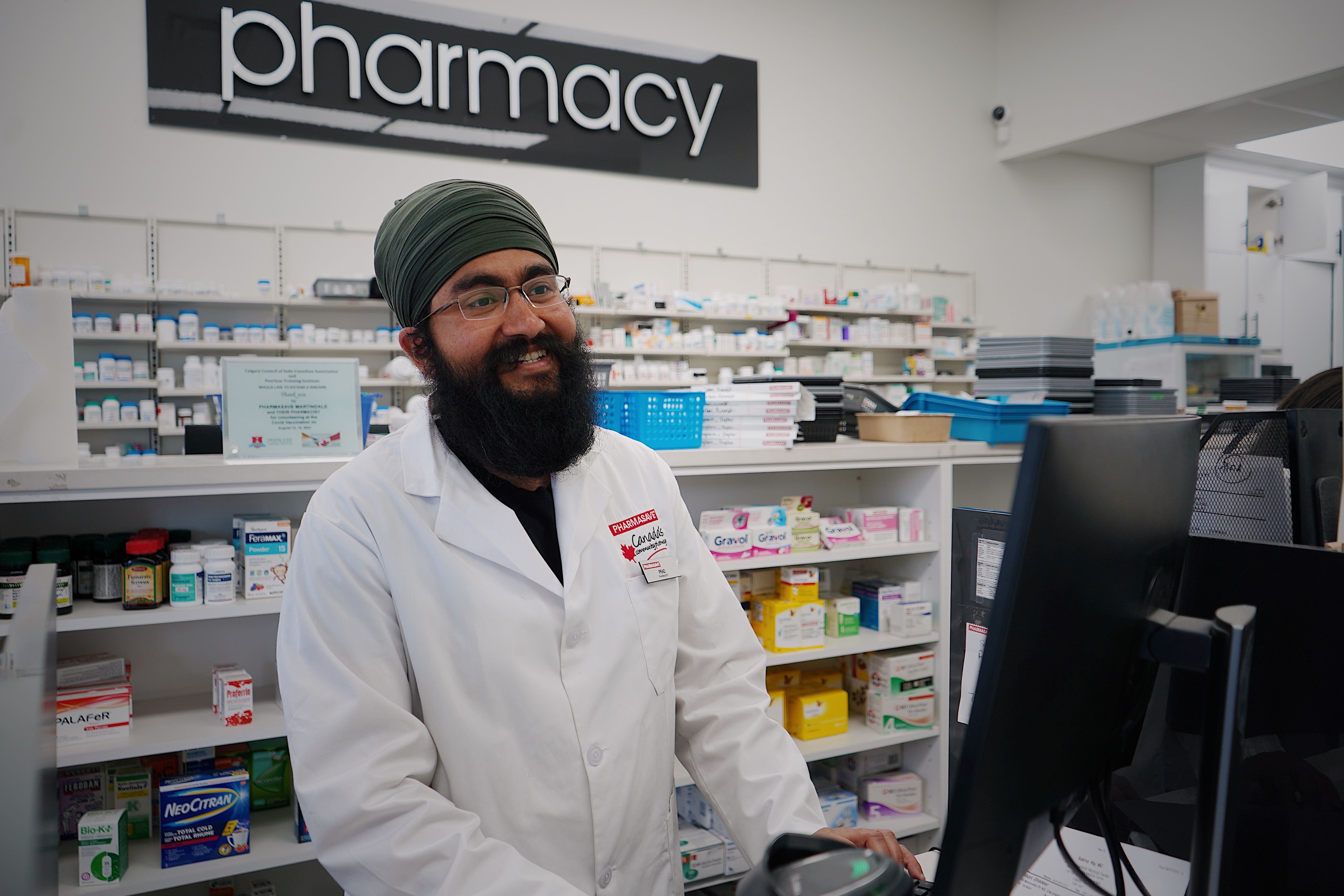 Complete List of Healthcare & Pharmaceuticals AI Tools & AI Software