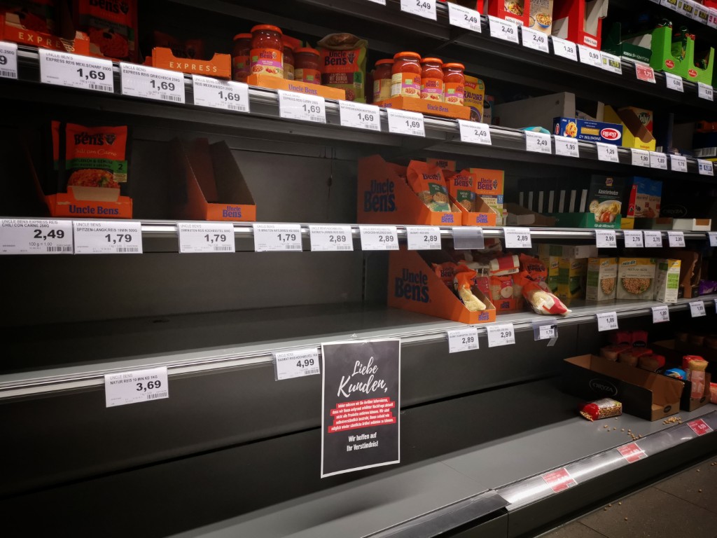 AI for Grocery Chains: How Artificial Intelligence Can Increase Sales, Reduce Waste and Optimize Operations