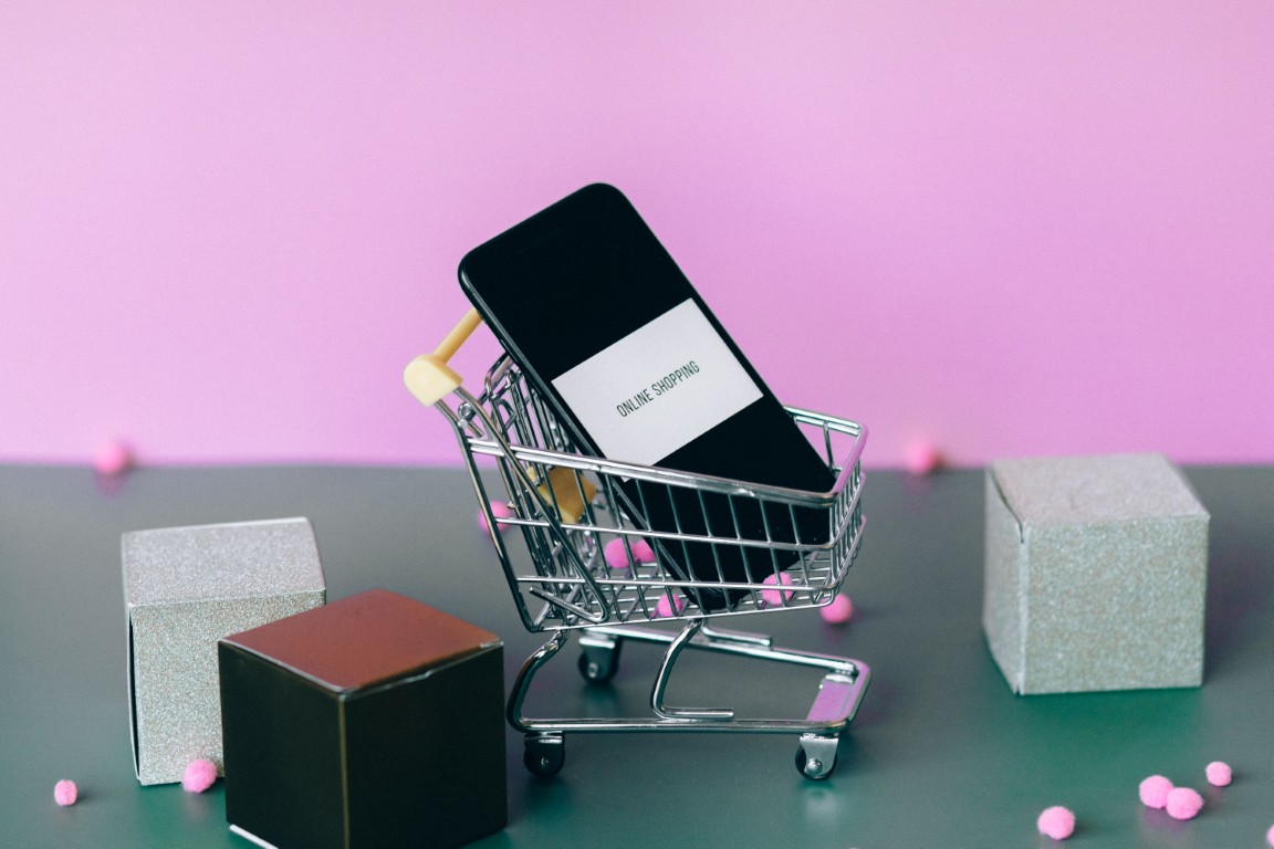 AI for Online Marketplaces: How Artificial Intelligence Can Increase Transactions, Improve Trust and Optimize Marketplace Operations