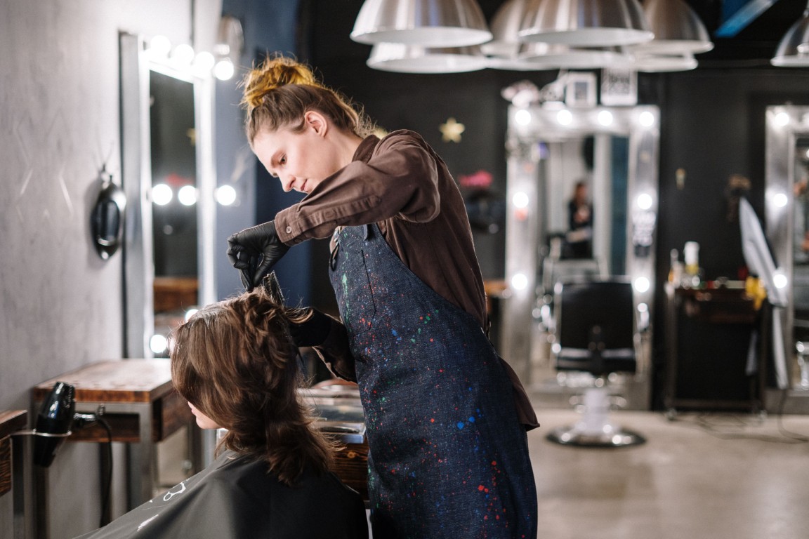 AI for Salons: How Artificial Intelligence Can Personalize Beauty Services, Increase Bookings and Optimize Salon Operations