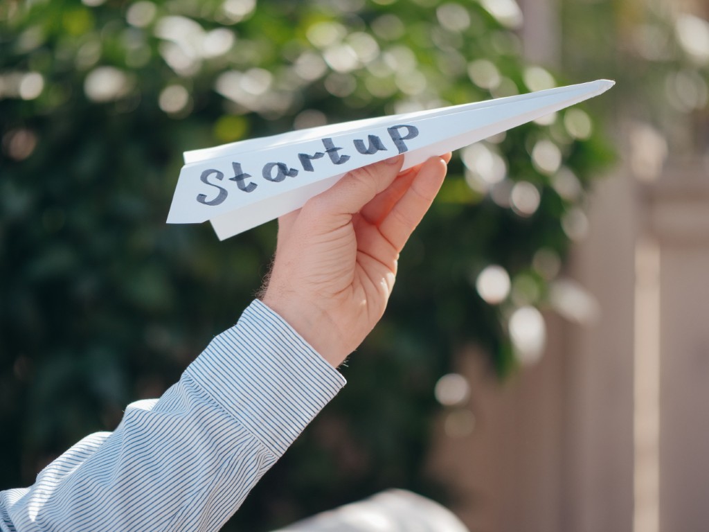 AI for Travel Startups: How Artificial Intelligence Can Personalize Travel, Accelerate Growth and Scale Operations